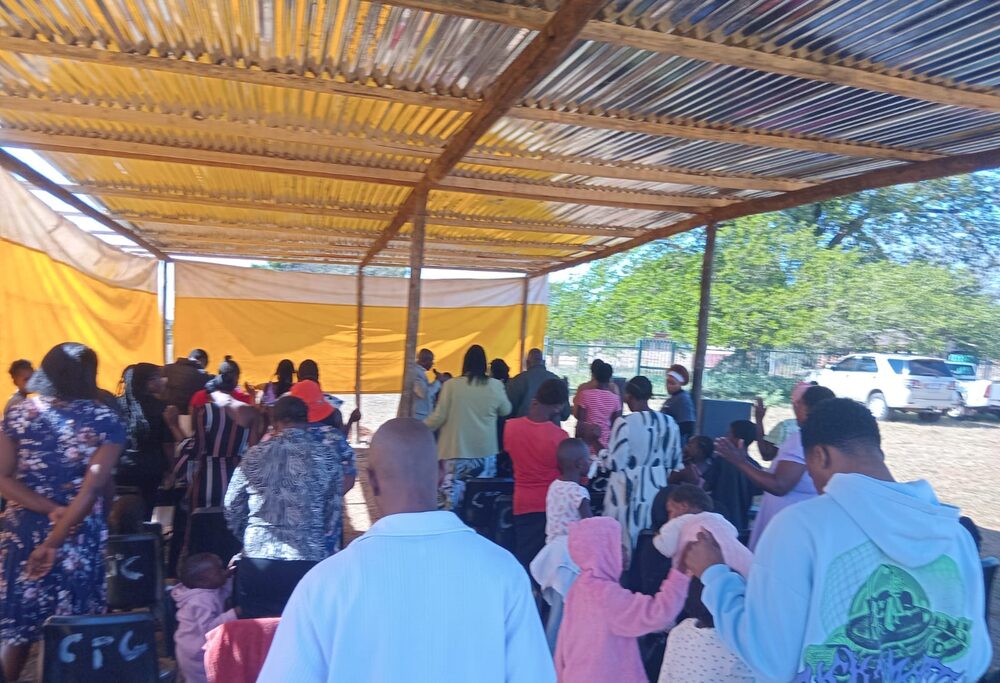 Members worshipping at a Nweli CTC service